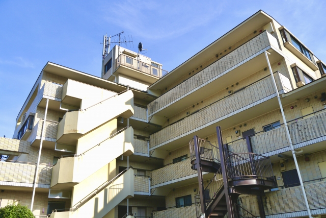 経年劣化アパートのアイキャッチ